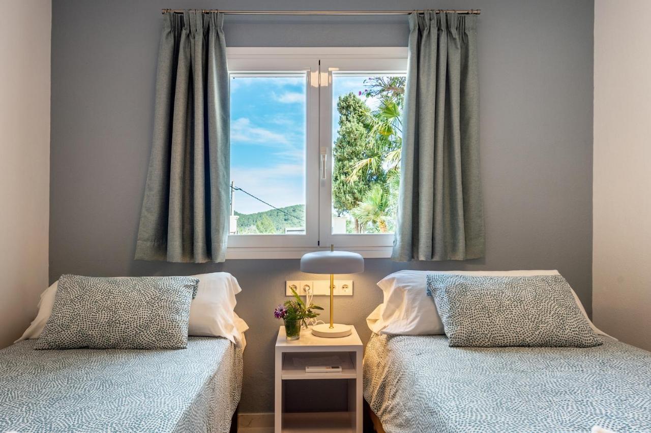 Villa Can Joan I - Fantastic Sunset Views And Family Friendly - San Antonio  Eksteriør billede
