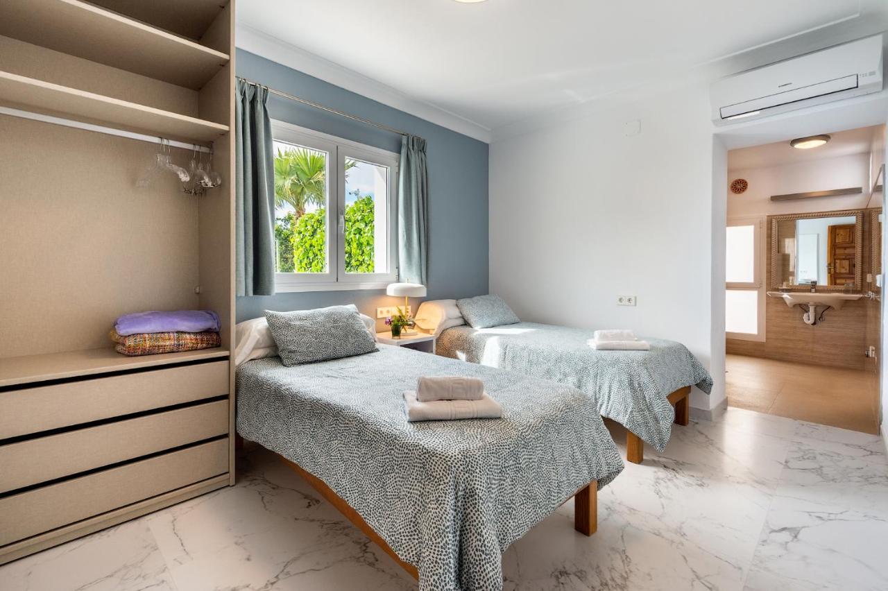 Villa Can Joan I - Fantastic Sunset Views And Family Friendly - San Antonio  Eksteriør billede