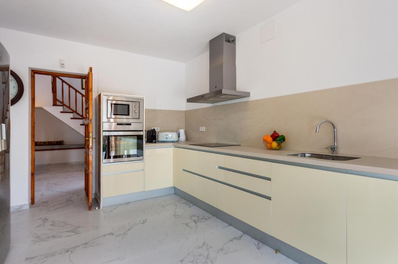 Villa Can Joan I - Fantastic Sunset Views And Family Friendly - San Antonio  Eksteriør billede