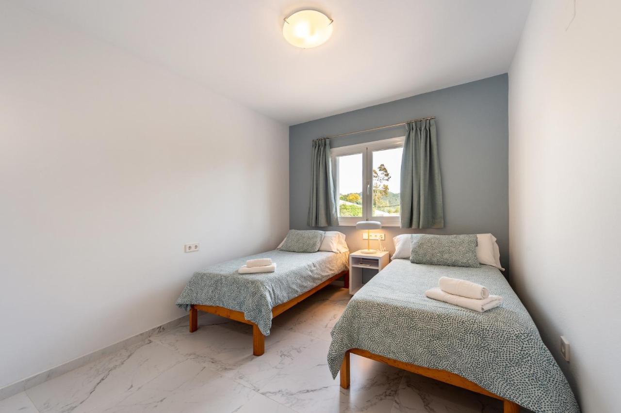 Villa Can Joan I - Fantastic Sunset Views And Family Friendly - San Antonio  Eksteriør billede
