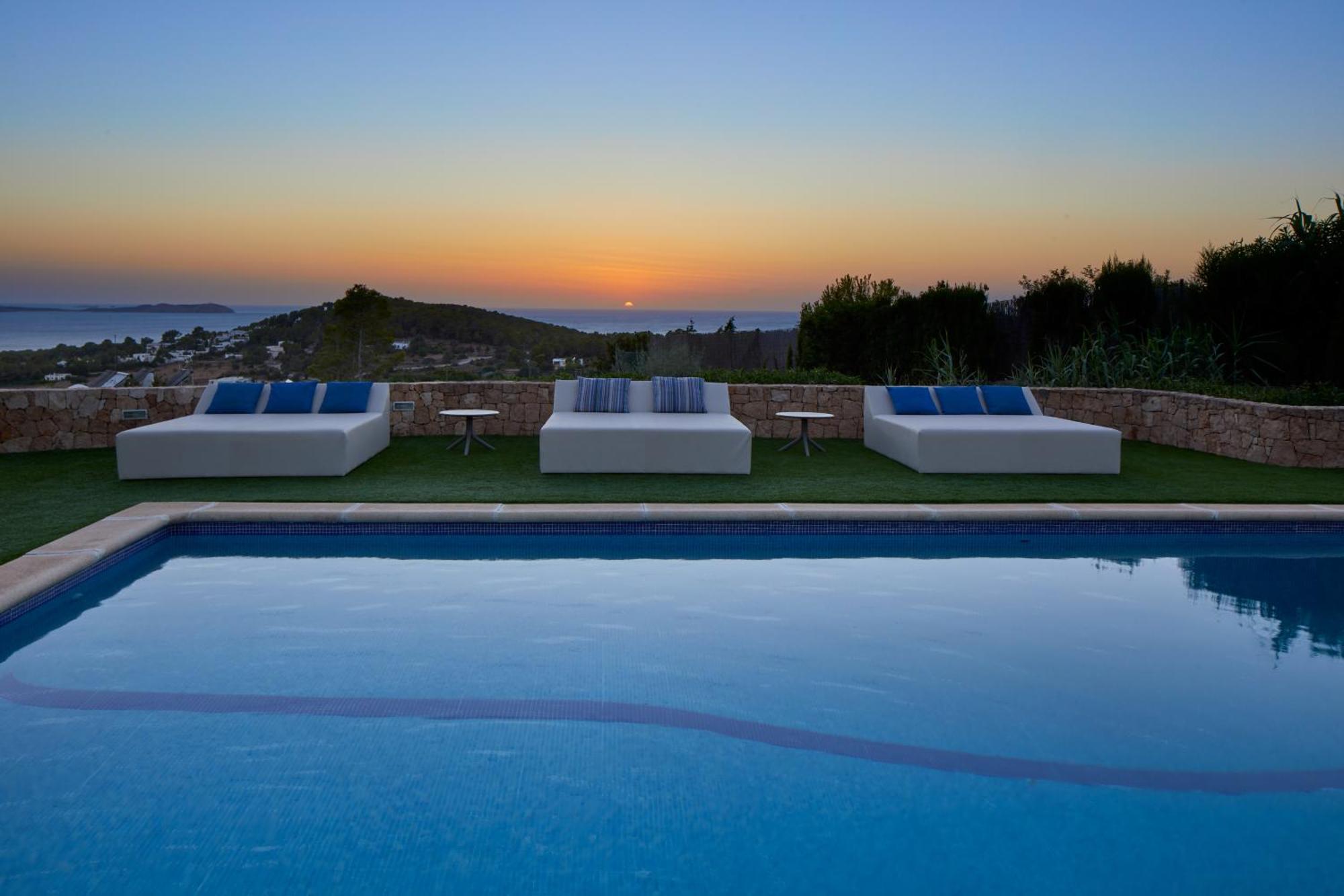 Villa Can Joan I - Fantastic Sunset Views And Family Friendly - San Antonio  Eksteriør billede